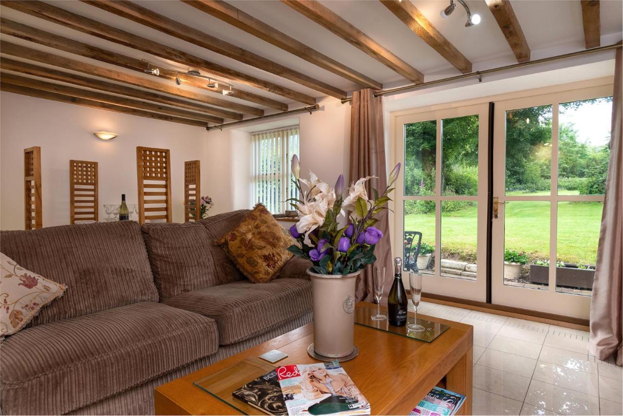 Finest Retreats - The Cottage - Luxury 1 Bed Cottage Rhydymwyn Exteriör bild