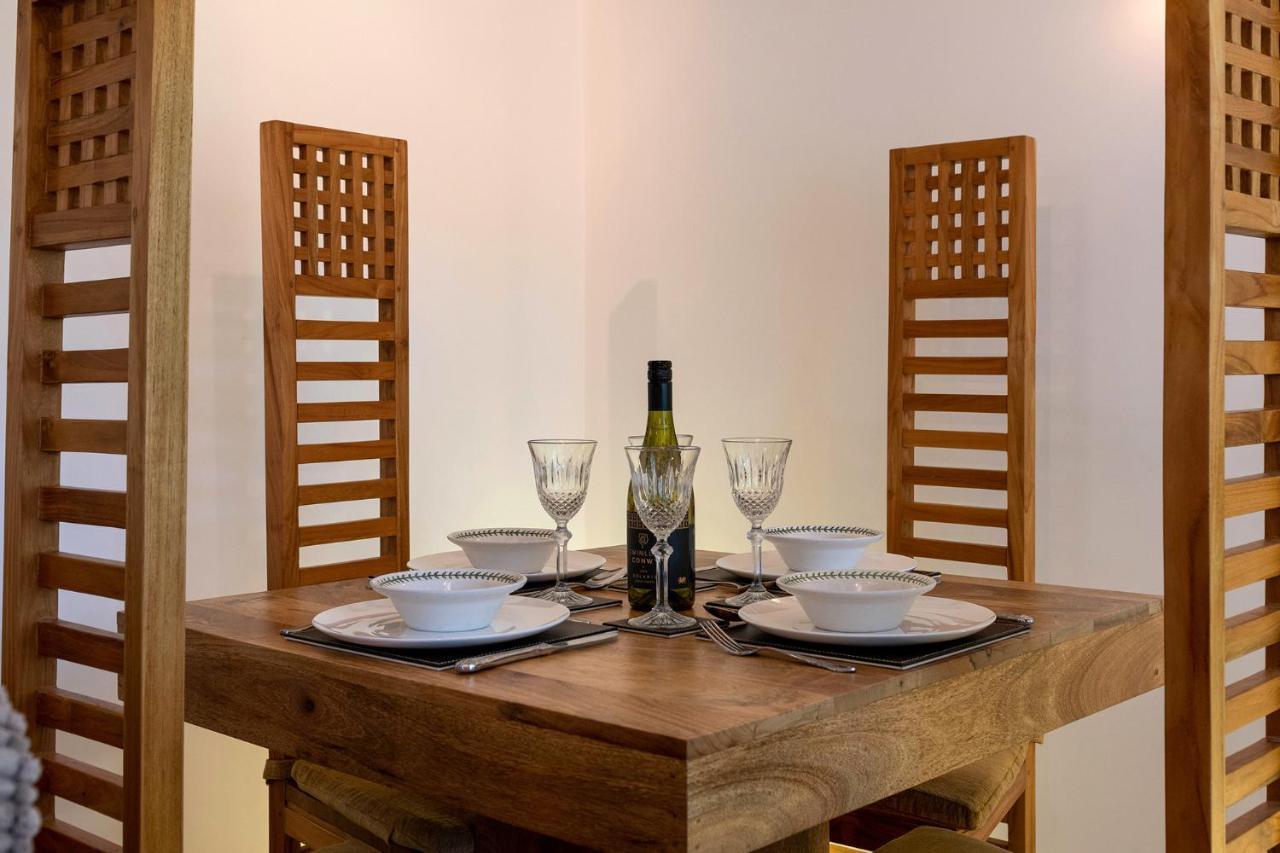Finest Retreats - The Cottage - Luxury 1 Bed Cottage Rhydymwyn Exteriör bild